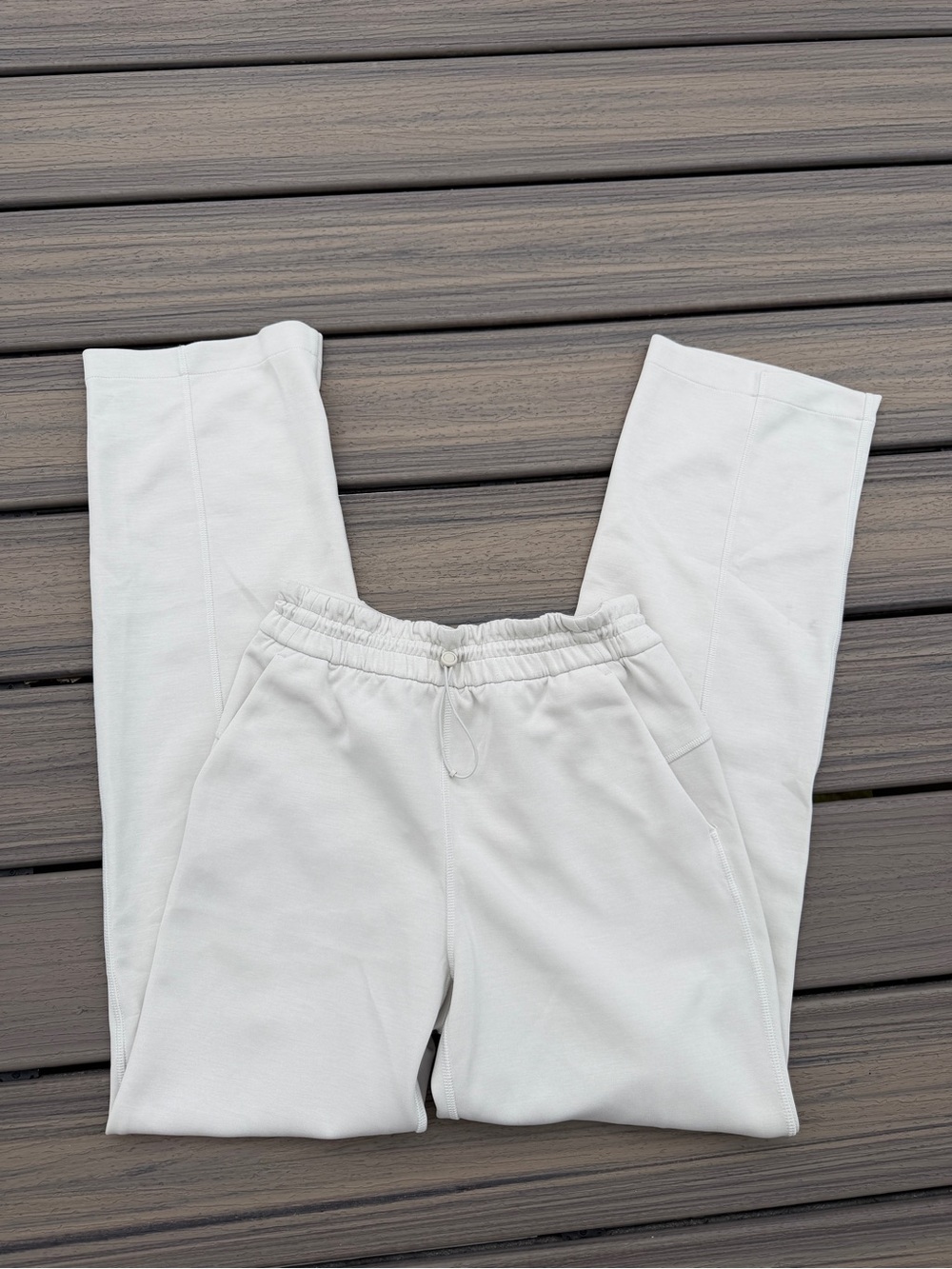 Like new lululemon athletica Softstream Straight Leg Pant